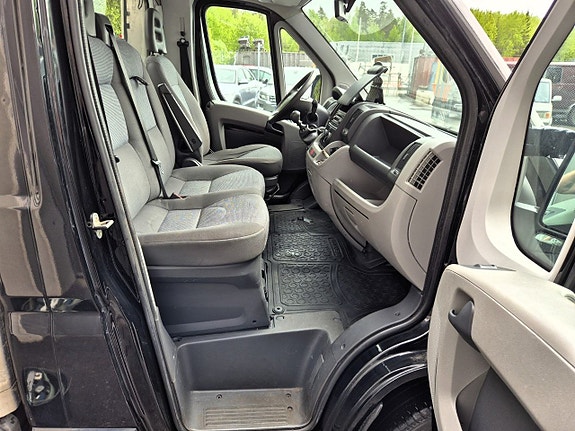 Peugeot Boxer 13 of 14