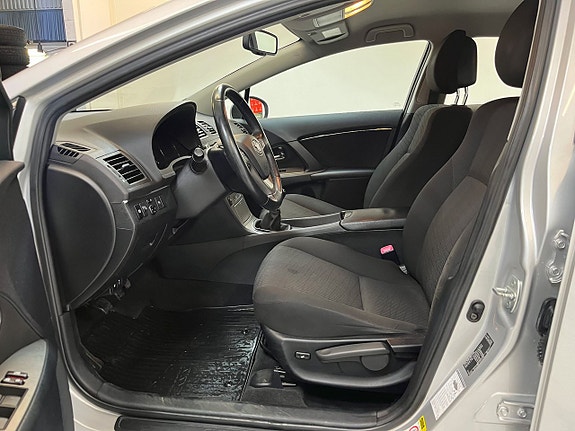 Toyota Avensis 9 of 11