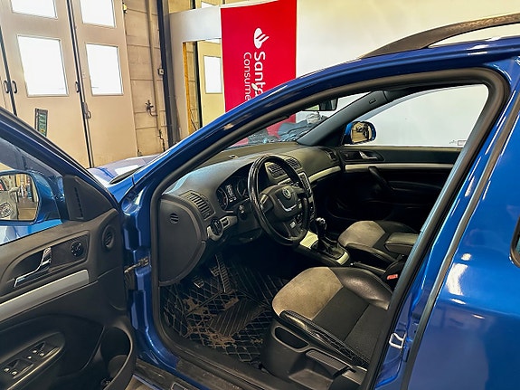 Skoda Octavia 7 of 12