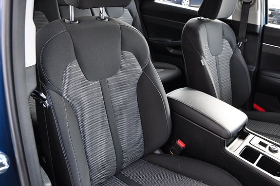 Kia Sorento 8 of 17