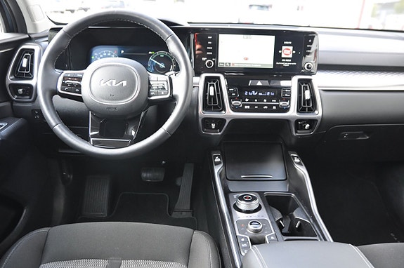 Kia Sorento 7 of 17