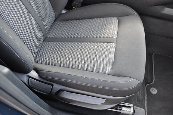 Kia Sorento 9 of 17