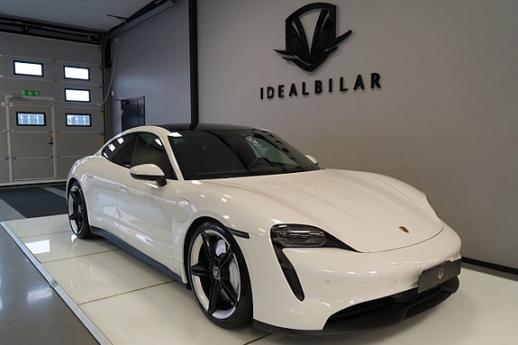 Porsche Taycan 4S