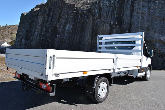 Ford Transit 3 of 5