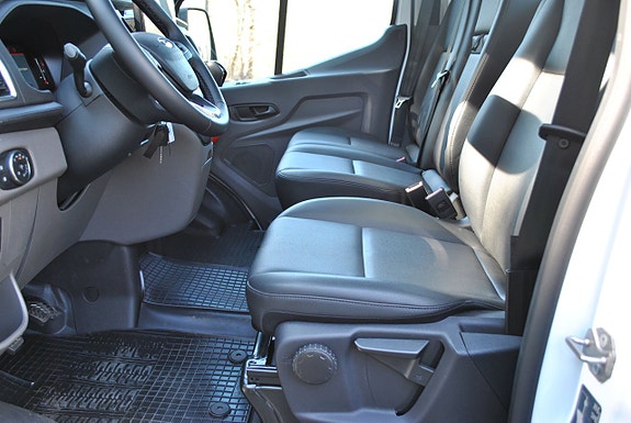 Ford Transit 9 of 18