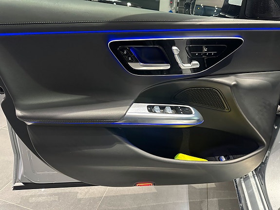 Mercedes-Benz E220 d 11 of 13