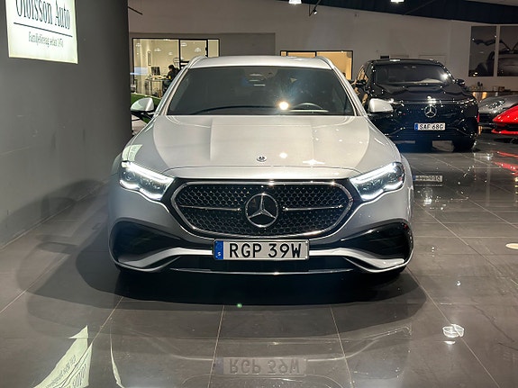 Mercedes-Benz E220 d 4 of 5