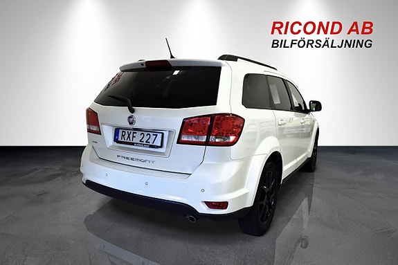 Fiat Freemont 3 of 15
