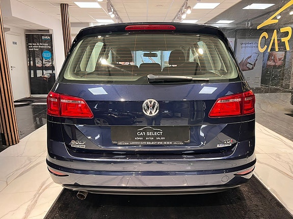 Volkswagen Golf Sportsvan 4 of 22
