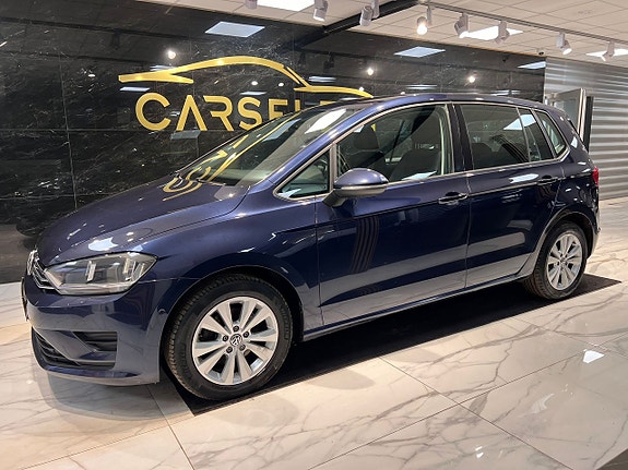 Volkswagen Golf Sportsvan 2 of 22