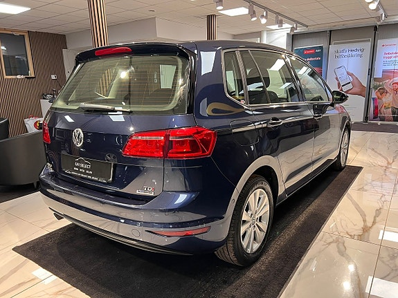 Volkswagen Golf Sportsvan 6 of 22