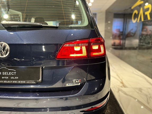 Volkswagen Golf Sportsvan 21 of 22