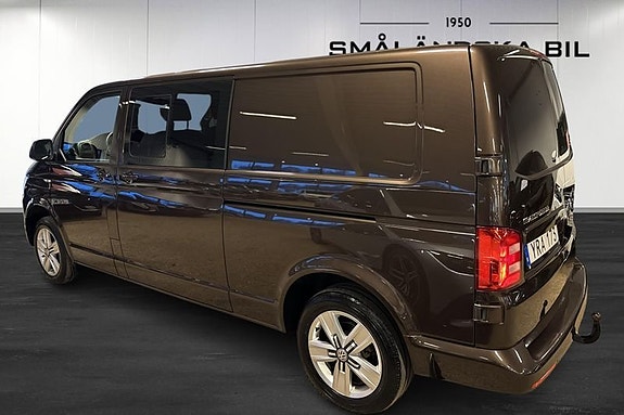 Volkswagen Transporter 3 of 5