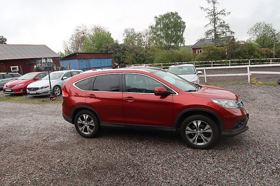 Honda CR-V 2 of 8