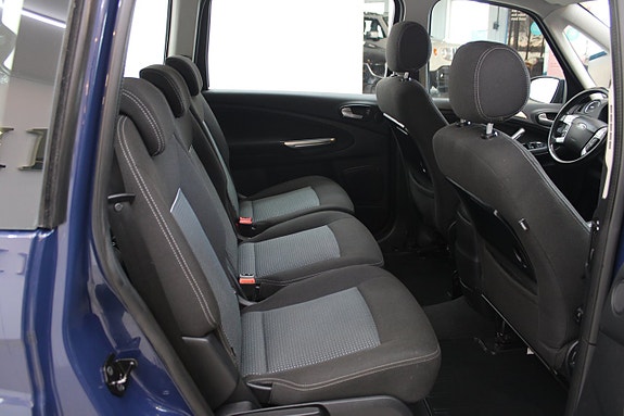 Ford Galaxy 10 of 12