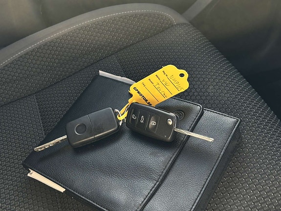 Volkswagen Touran 7 of 18