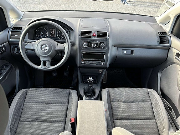 Volkswagen Touran 16 of 18