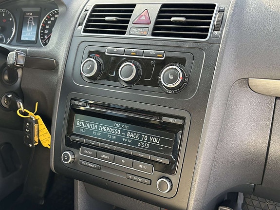 Volkswagen Touran 9 of 18