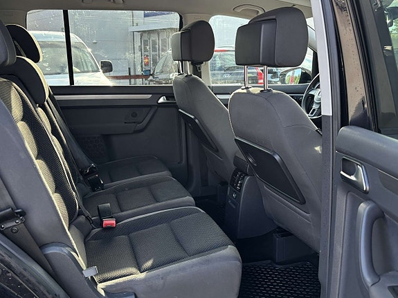 Volkswagen Touran 11 of 18