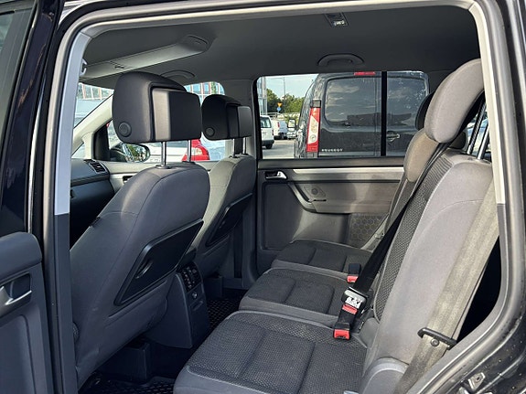 Volkswagen Touran 17 of 18