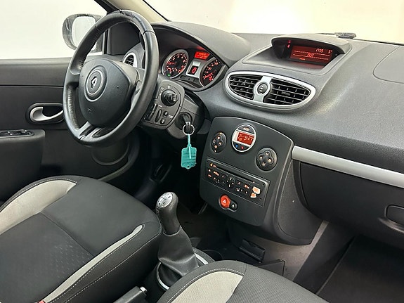 Renault Clio 2 of 5