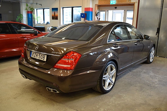 Mercedes-Benz S63 5 of 5