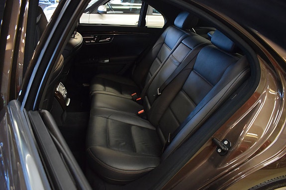 Mercedes-Benz S63 9 of 22