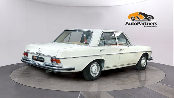 Mercedes-Benz S250 7 of 26