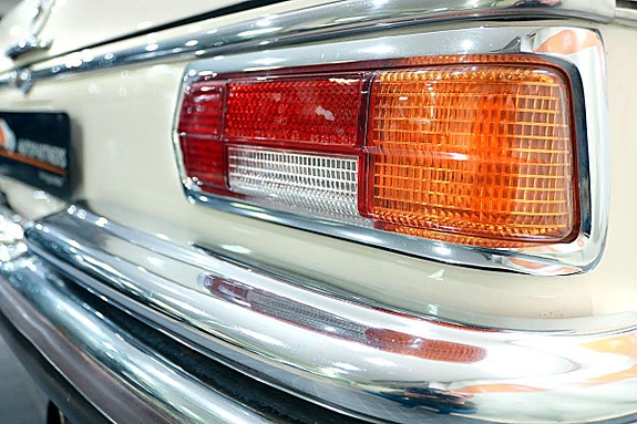 Mercedes-Benz S250 20 of 26