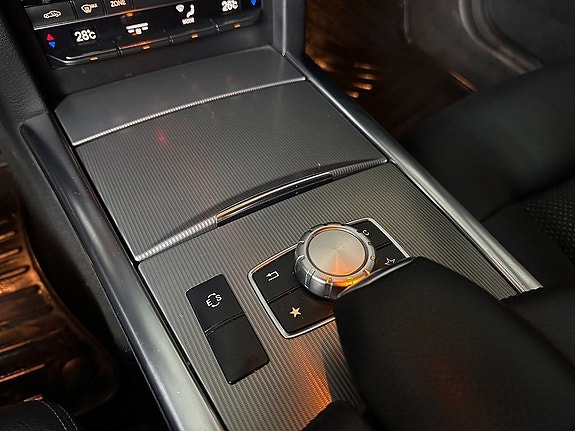 Mercedes-Benz E220 19 of 20