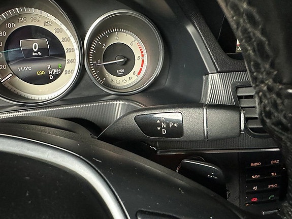 Mercedes-Benz E220 20 of 20