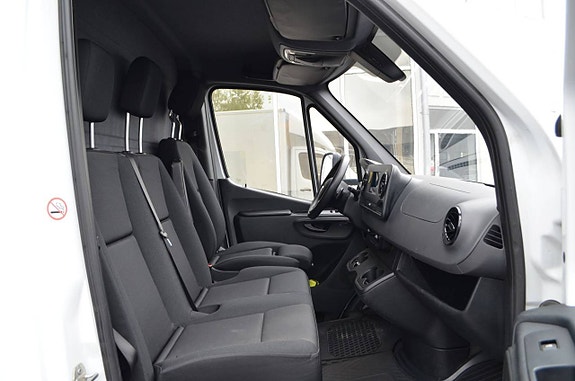 Mercedes-Benz Sprinter 316 9 of 16