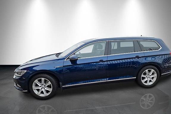 Volkswagen Passat 4 of 5