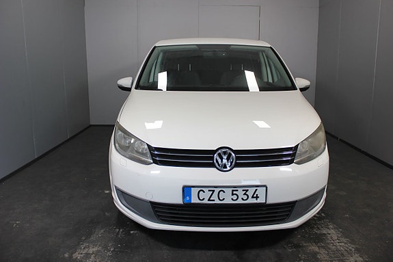 Volkswagen Touran 5 of 5