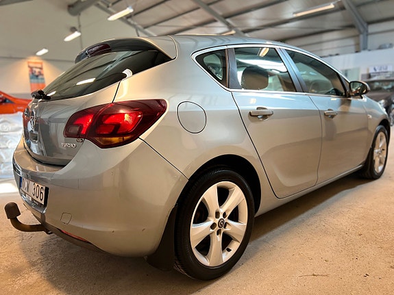 Opel Astra 6 of 22