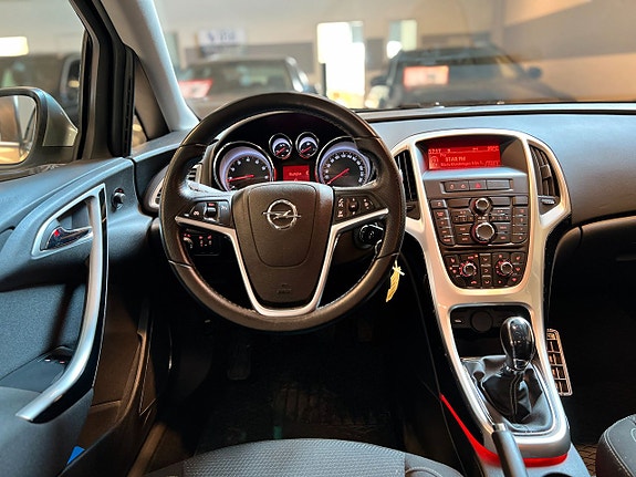Opel Astra 13 of 22