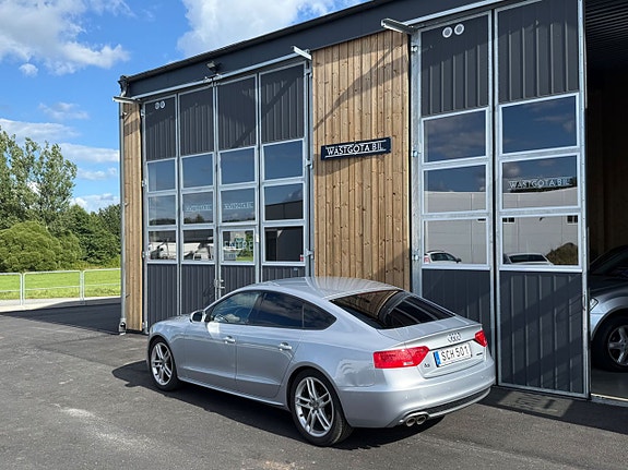 Audi A5 2 of 5