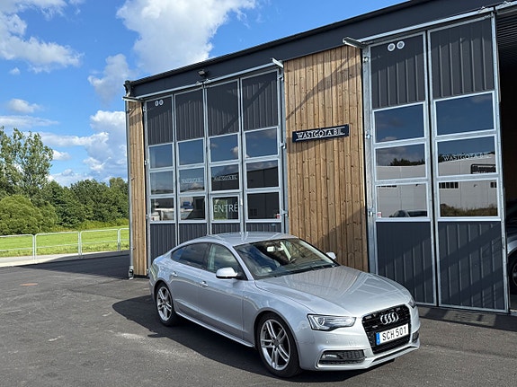 Audi A5 4 of 5