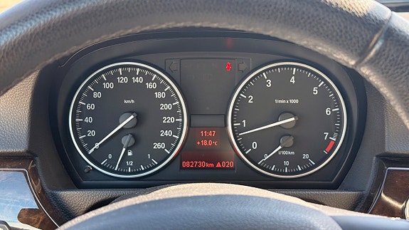 BMW 320 19 of 30
