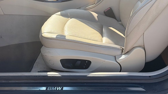 BMW 320 17 of 30