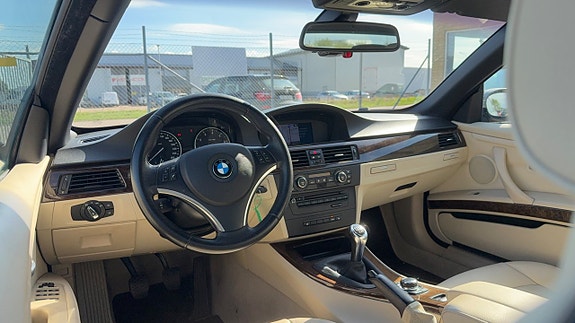 BMW 320 13 of 30