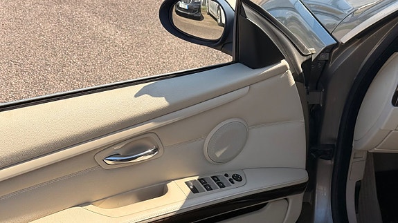 BMW 320 16 of 30
