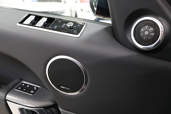 Land Rover Range Rover Sport 25 of 27