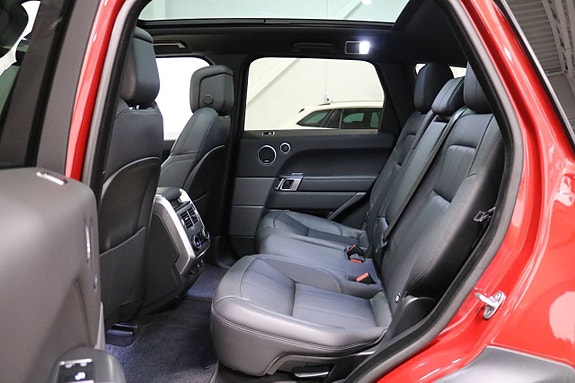 Land Rover Range Rover Sport 14 of 27