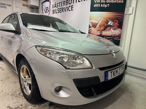 Renault Megane III 2 of 5