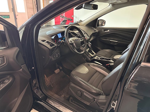 Ford Kuga 8 of 9