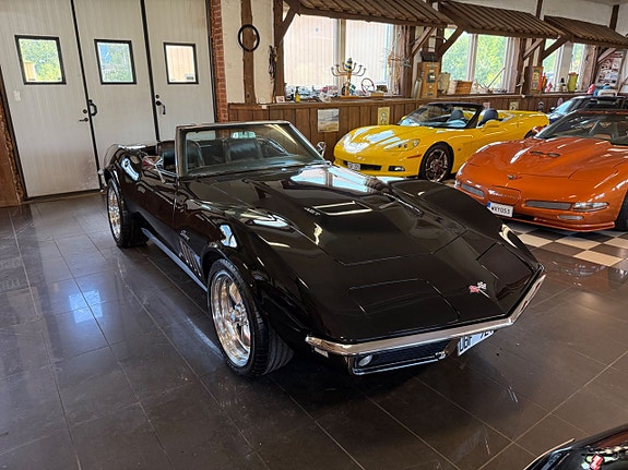 Chevrolet Corvette 15 of 26