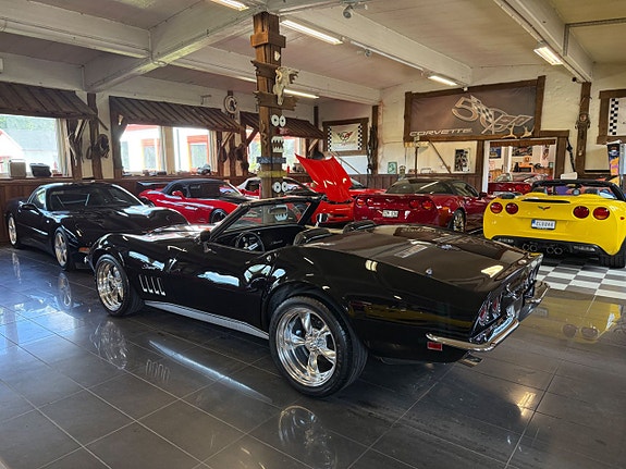 Chevrolet Corvette 6 of 26