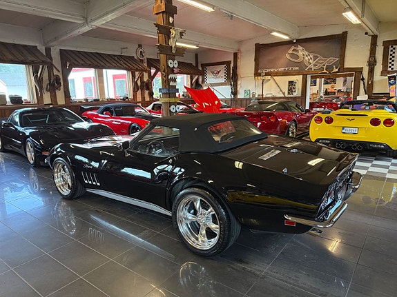 Chevrolet Corvette 11 of 26