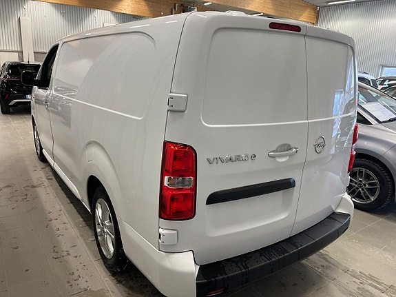 Opel Vivaro-e 2 of 5